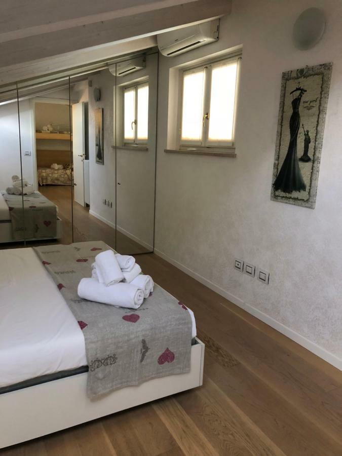 Appartamenti Agli Ulivi Peschiera del Garda Exteriör bild
