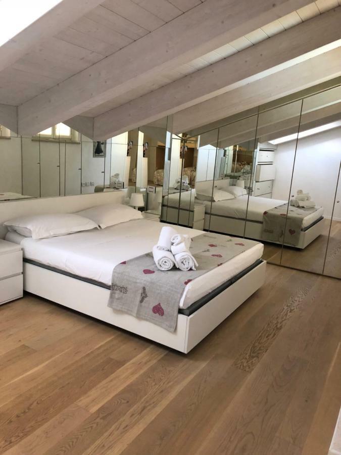 Appartamenti Agli Ulivi Peschiera del Garda Exteriör bild