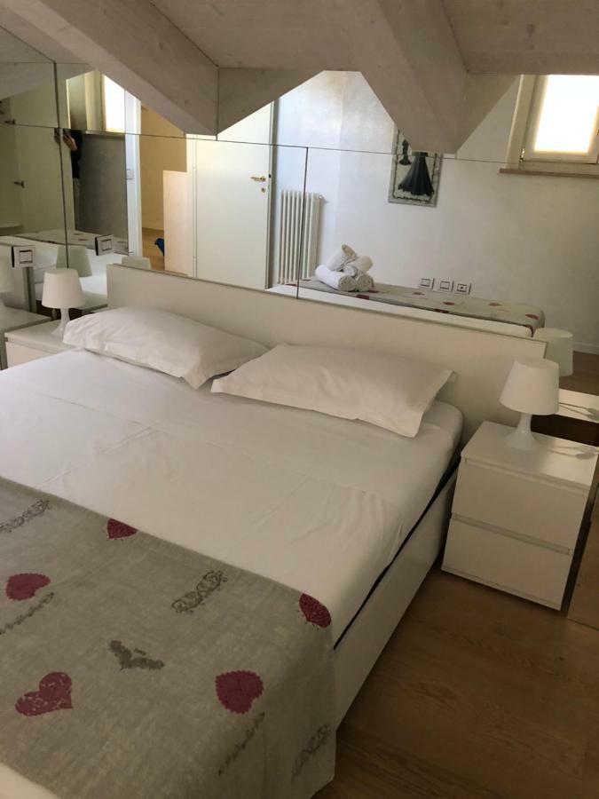 Appartamenti Agli Ulivi Peschiera del Garda Exteriör bild