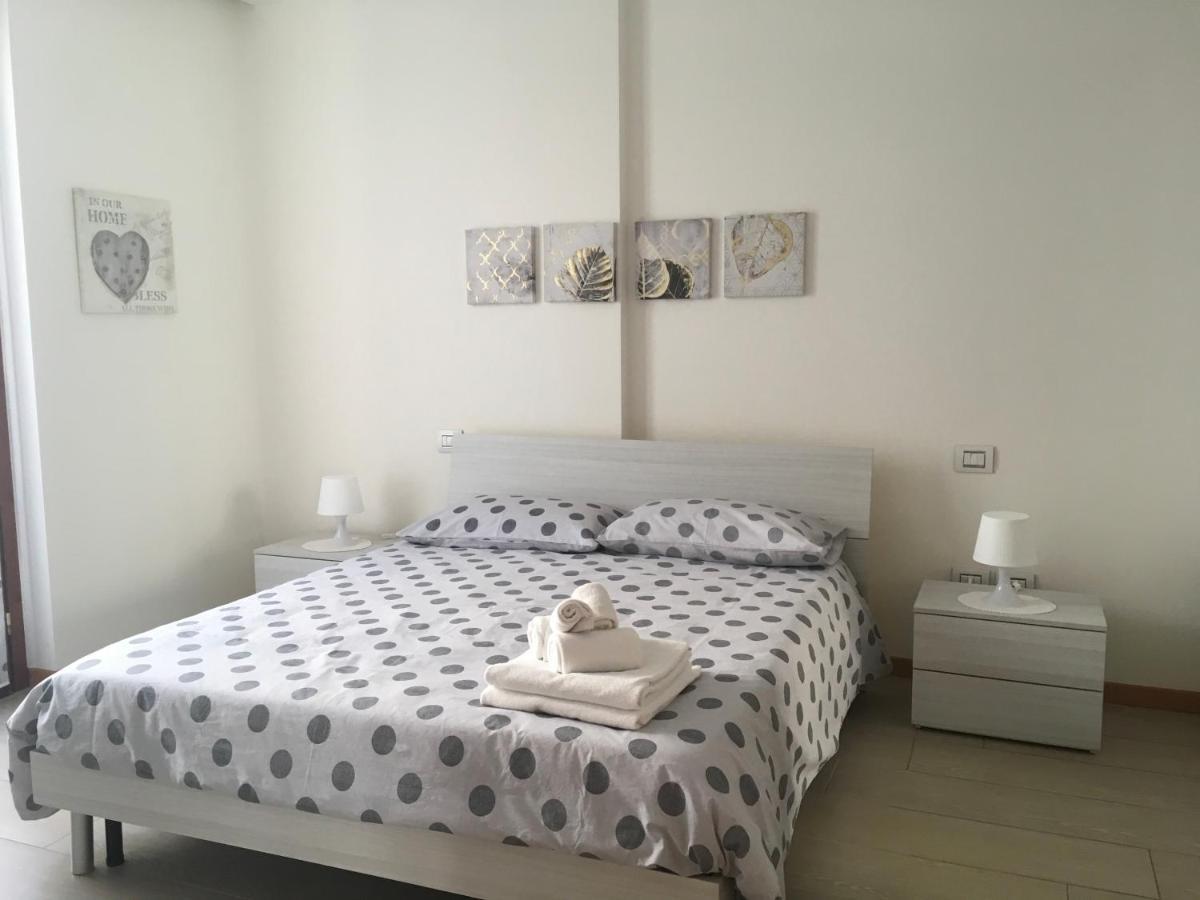 Appartamenti Agli Ulivi Peschiera del Garda Exteriör bild